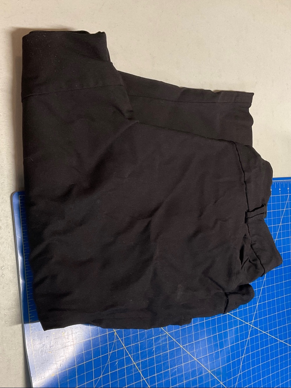 Reitmans Black Capris